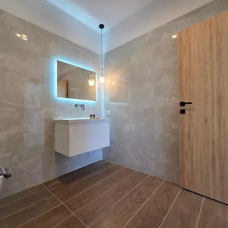 فندق Punta Mare Afiartis