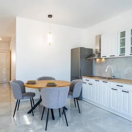 فندق Punta Mare 3*