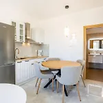 فندق Punta Mare Afiartis