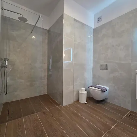 Punta Mare מלון 3*